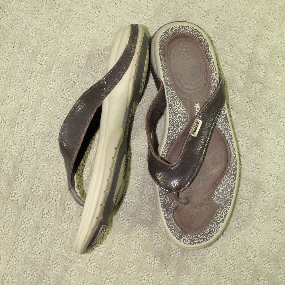 Reebok Easy-Tone Women's Size 10 Brown Thong Sandals